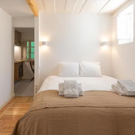 Apartment Principe Real In Quiet Street *