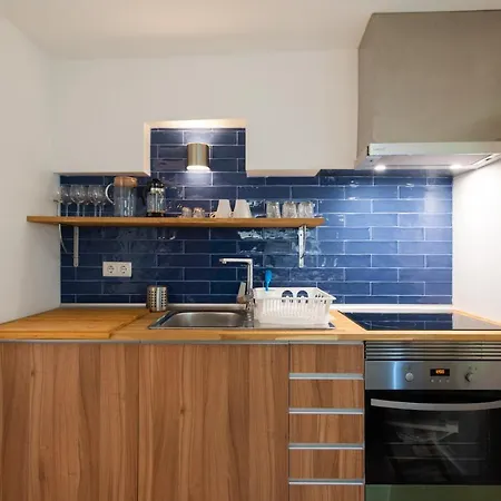 Apartment Principe Real In Quiet Street Lisbon